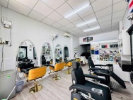 SANG NHƯỢNG GẤP TOÀN BỘ TIỆM SALON NAM - NỮ - NGAY KCN DONA