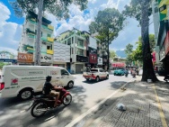 Bán nhà Mặt tiền Nguyễn Trãi - giao Trần Bình Trọng, 3,3x10m, 5