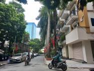 BÁN NHÀ ĐỖ QUANG, PHÂN LÔ VỈA HÈ 52M2 MT4M, OTO TRÁNH, KINH DOANH,