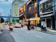 Hạ sâu 3 Tỷ, Bán nhà Mặt tiền Ba Gia - ngay Chợ Vải Tân Bình,