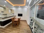Bán nhà hẻm rộng cách đường Phương Sài chỉ 50m giá hạ 2.700 tỷ - DT