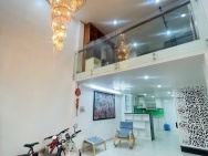 Nhà 53m² hẻm xe hơi Cách Mạng Tháng 8, 4 tầng BTCT, gần Công viên