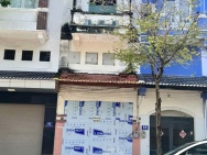 NHÀ ĐẸP- GIÁ TỐT CHÍNH CHỦ BÁN NHÀ THÔ VỊ TRÍ ĐẮC ĐỊA NGAY Trung