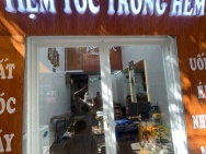 SANG NHƯỢNG TIỆM TÓC – MẶT TIỀN ĐƯỜNG SỐ 32, P. BÌNH PHÚ, QUẬN 6 ,