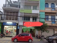 CHO THUÊ NHÀ NGUYÊN CĂN 1 TRỆT 2 LẦU – NGANG 5,2M DÀI 21M – GẦN CHỢ