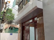 Cần cho thuê căn phòng tại địa chỉ số 10/97 ngõ 105 phố Bạch Mai,