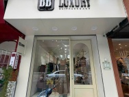 SANG NHƯỢNG SHOP THỜI TRANG ĐÃ HOẠT ĐỘNG 15 NĂM – ĐẦU PHỐ HUẾ, HOÀN