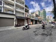 Bán nhà Mặt tiền Nguyễn Văn Khối, ngay CV Làng Hoa, 4x15m, 4 T -