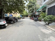 Bán nhà Mặt tiền Võ Oanh -  giao Nguyễn Gia Trí (D2), 8,6x17m, Cấp
