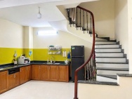 CHO THUÊ NHÀ NGUYÊN CĂN 4 TẦNG TẠI  NGÕ 193 BỒ ĐỀ 3 ngủ full NT