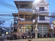 Cho thuê nhà 2 mặt tiền 17 phòng nhà trống vị trí đẹp giá 80 triệu