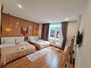 Cho thuê homestay siêu xinh 11 phòng mặt tiền yersin giá 25 triệu