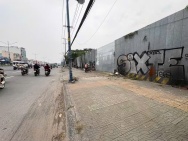 CHO THUÊ NHÀ MẶT TIỀN TRƯỜNG CHINH – 4.300M² SÀN Siêu