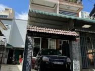 Cho thuê nhà 5 phòng ngủ sân đậu ô tô giá 15 triệu đường Phan Đình