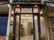 NHÀ CHÍNH CHỦ - SỔ HỒNG RIÊNG Tại Đường Đoàn Văn Bơ, Phường 16,