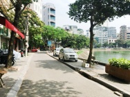 Cần bán gấp, bán nhà phố Phạm Huy Thông, hiếm nhà bán, ô tô tránh,