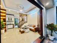 Bán Nhà Vĩnh Hưng 30m2. 5 tầng. mặt tiền 4m. giá 7.68 Tỷ Hoàng Mai