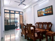 Bán nhà mặt tiền đường 147, Phước Long B, Q.9, Thủ Đức, TP HCM. DT