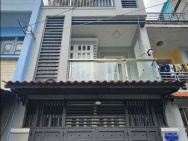 Nhà đẹp, vị trí thuận tiện, phù hợp an cư lâu dài.
