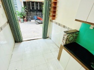 Nhà 2 tầng nở hậu hẻm 4m Âu Dương Lân P3Q8. Giá 1,85 tỷ TL