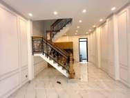 Bán nhà vị trí đẹp hẻm / Bùi Minh Trực P5Q8 cách mặt tiền vài bước