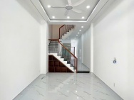 Nhà mới hẻm thẳng 5m 65m2 nở hậu Dương Bá Trạc P1Q8 P.Chánh Hưng