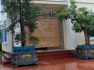 ***Chính chủ gửi bán căn nhà biệt thự 2 tầng tại cao thượng Tân Hưng