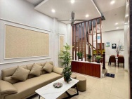 LÔ GÓC 3 MẶT THOÁNG - GIÁ TỐT - Vị Trí Đắc Địa Tại Định Công, Hoàng