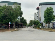 Chung cư MINI 9 tâng 40 phòng thang máy,PCCC, doanh thu 800 tr/năm.