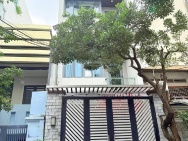 Bán nhà 4 tầng xe hơi Lê Bôi, đường Phạm Thế Hiển, ngang 4m, Hoàn