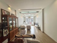 (Chính chủ) bán nhà phố Cảm Hội, 5 tầng, mặt tiền 4m, 60m2, 18.3