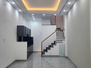 Nhà mới 3 tầng, nở hậu hẻm Âu Dương Lân P.Chánh Hưng P2Q8