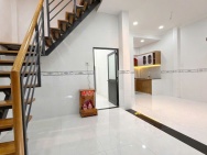 Nhà cách chỗ đậu oto vài bước chân Hưng Phú P10Q8