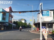 Bán nhà mặt phố Đinh Hữu Thuật, TP Sa Đéc. DT 200m2, 5PN, Sổ Hồng.