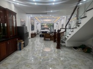 Bán nhà phố Mỹ An 21, nhà mới 3 tầng, 100m², gần biển Mỹ Khê, vào ở