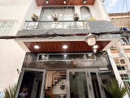 Nguyễn Tri Phương - Quận 10 - Ba gác thông - 3 tầng - 4.8 tỷ