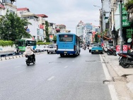 bán nhà mặt phố Nghi Tàm, 91m x 8 tầng, mặt tiền 9.5m, thông sàn