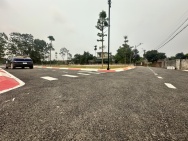 100m sát ngã 4 chợ Hòa Lạc, mặt trục chính kinh doanh luôn, sát