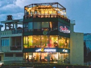 CHO THUÊ góc 2 MT Nguyễn Văn Luông Phạm Văn Chí Q6 view đẹp quán