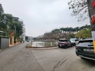 duy nhất 1 căn ngọc thuỵ oto thông, kinh doanh, gần trường pháp chỉ