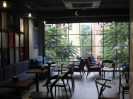 Siêu hiếm, bán nhà Hoàng Quốc Việt, lô góc ô tô tránh, chỉ 35 tỷ,