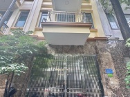 Bán nhà Lâm Hạ Long Biên 10 tỷ 50m ô tô đỗ cửa,sổ đỏ