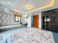 Nhà đẹp 5 lầu đón tết hẻm 256 Phan Huy Ích 63m2 ngang 5m tặng NT