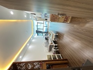 Penthouse nhà tập thể giữa chợ - 102m - Duplex 2 tầng- gần