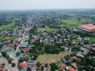 Cần tiền bán gấp đất nền thổ cư trục chính 10m tại Hòa Lạc.