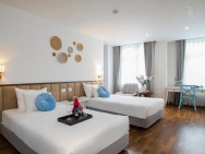 Bán khách sạn phố Cửa Đông, 55m2, 43.5tỷ, tổng 11 phòng, doanh thu