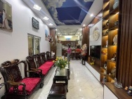 Bán nhà mặt phố Hoàng Cầu, 55m2, 9 tầng thang máy, mặt tiền 4.5m,