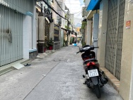 Bán CHDV 13 phòng 85m2 nở hậu lửng 3 lầu Dương Bá Trạc P2Q8