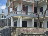 - Tòa căn hộ 4,5 tầng lô góc, tầng 1 đang cho thuê kinh doanh, mặt