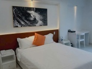 Cho thuê Khách sạn ngắn/dài hạn 1PN, 1WC Full nội thất nội khu Phú